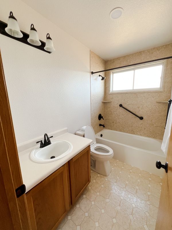 Top Bathroom Remodeling Companies in Louisville, OH